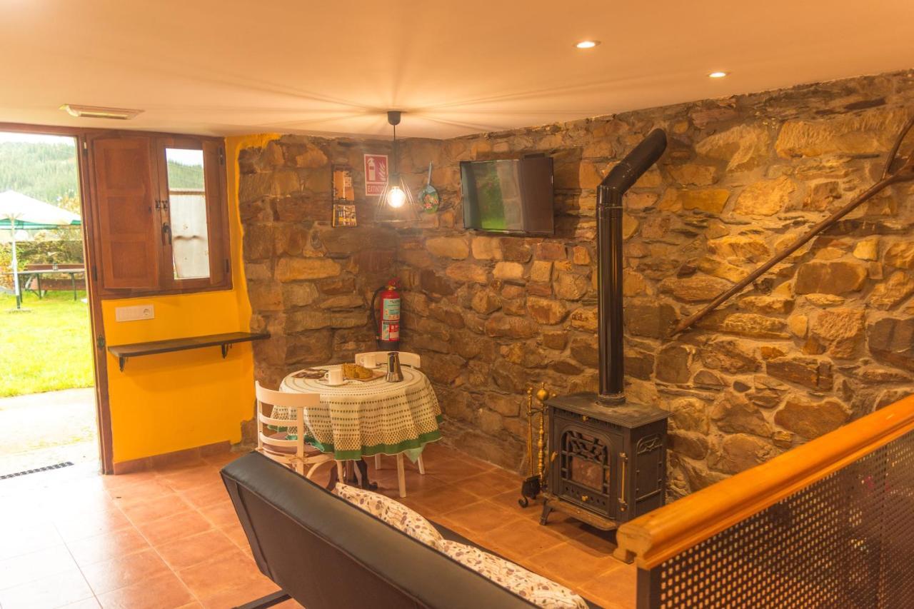 Apartamentos Rurales Tia Vicenta Santa Eulalia de Oscos Dış mekan fotoğraf