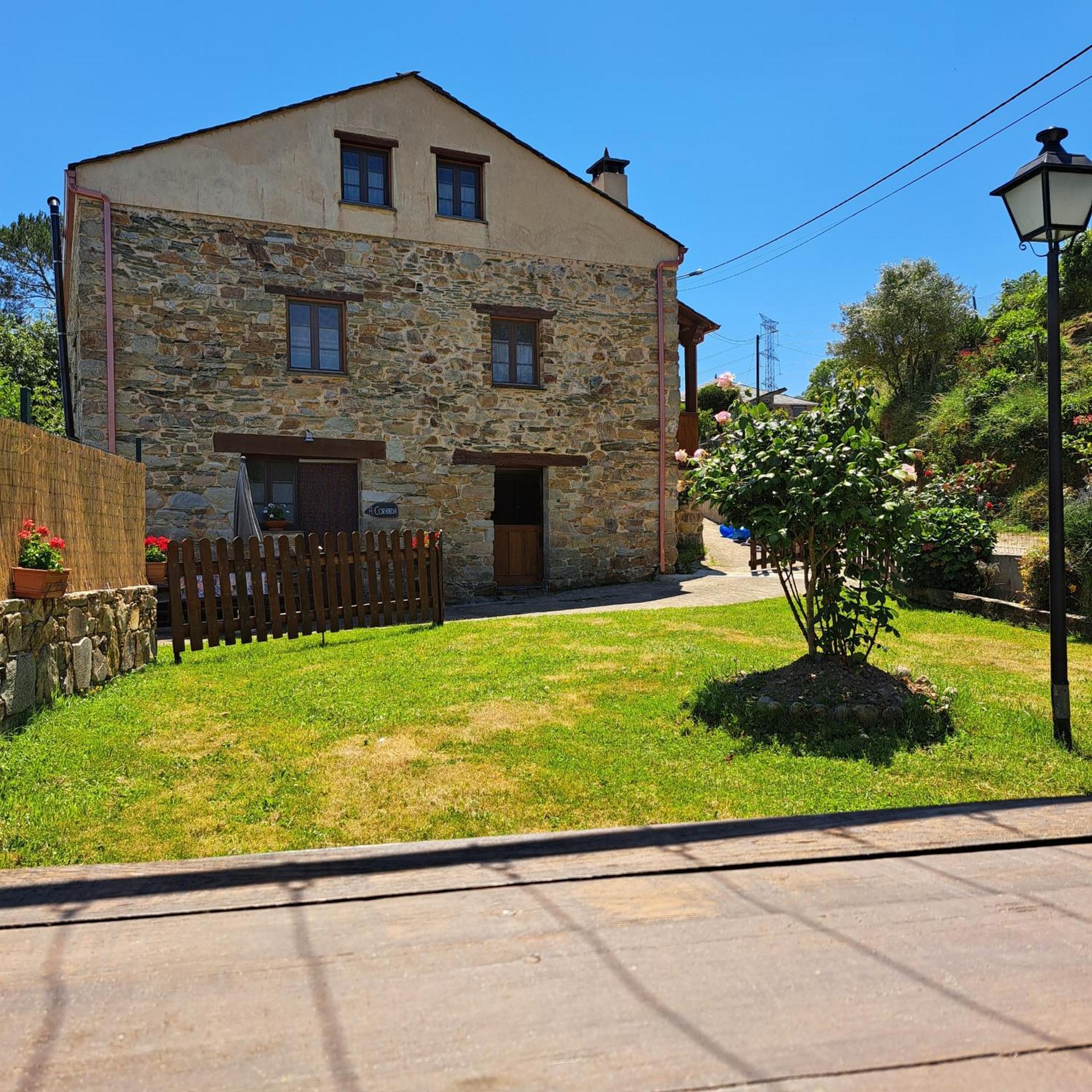 Apartamentos Rurales Tia Vicenta Santa Eulalia de Oscos Dış mekan fotoğraf